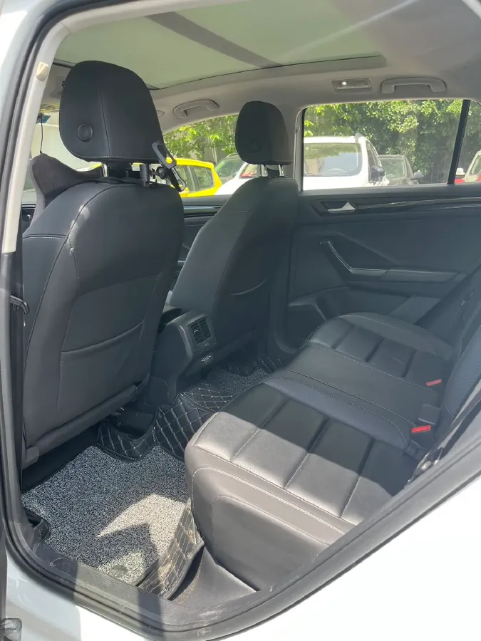 2020 Volkswagen T-Roc 1.4T 150HP L4 7DCT,autocango,china used car exporter,china ev exporter,chinese used car exporter,chinese used ev exporter