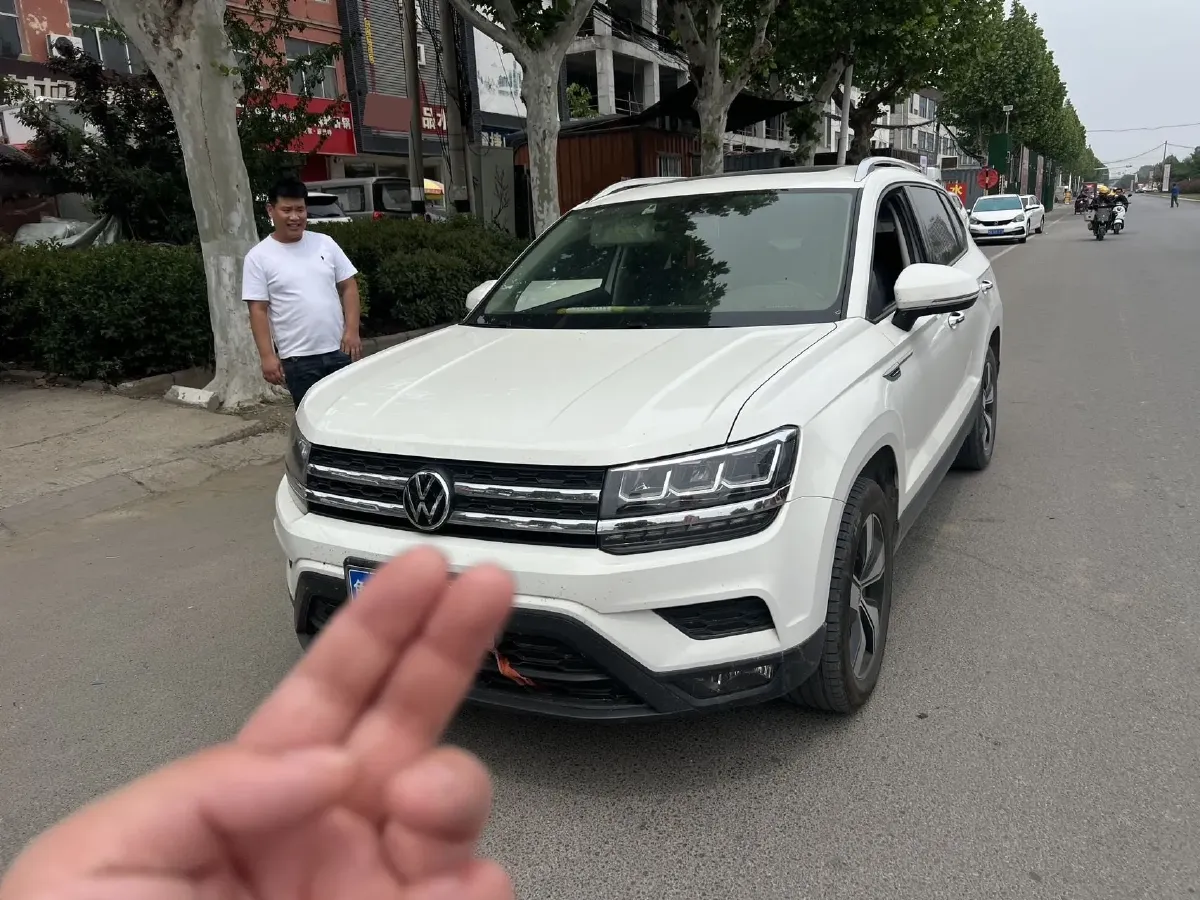 2021 Volkswagen Tharu 1.4T 150HP L4 7DCT,autocango,china used car exporter,china ev exporter,chinese used car exporter,chinese used ev exporter