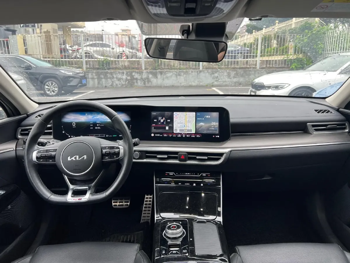 2021 Toyota Camry 2.0L 178HP L4 CVT,autocango,china used car exporter,china ev exporter,chinese used car exporter,chinese used ev exporter