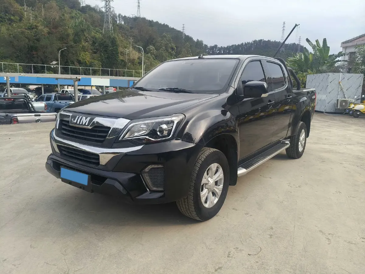 2023 Isuzu Jim 2.5T 143HP L4 6MT,autocango,china used car exporter,china ev exporter,chinese used car exporter,chinese used ev exporter