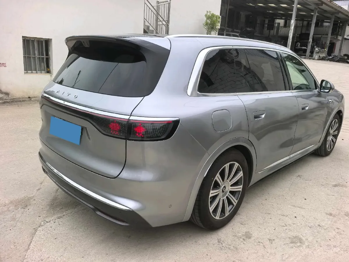 2025 AITO AITO M8 REEV 160HP REEV 53.4KWH,autocango,china used car exporter,china ev exporter,chinese used car exporter,chinese used ev exporter