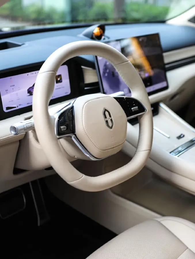 2025 AITO AITO M5 1.5T 152HP L4 REEV 42KWH,autocango,china used car exporter,china ev exporter,chinese used car exporter,chinese used ev exporter