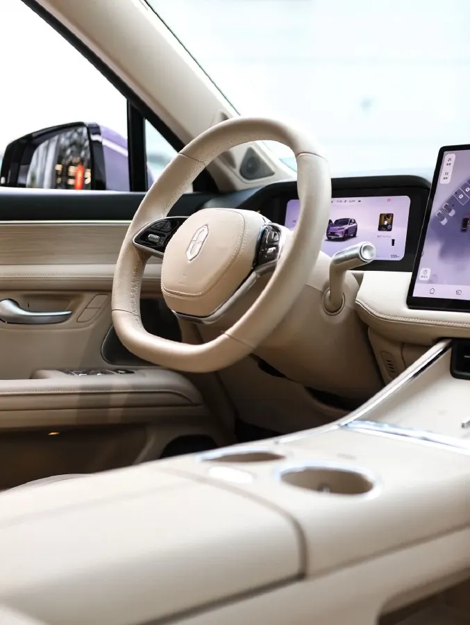 2025 AITO AITO M5 1.5T 152HP L4 REEV 42KWH,autocango,china used car exporter,china ev exporter,chinese used car exporter,chinese used ev exporter