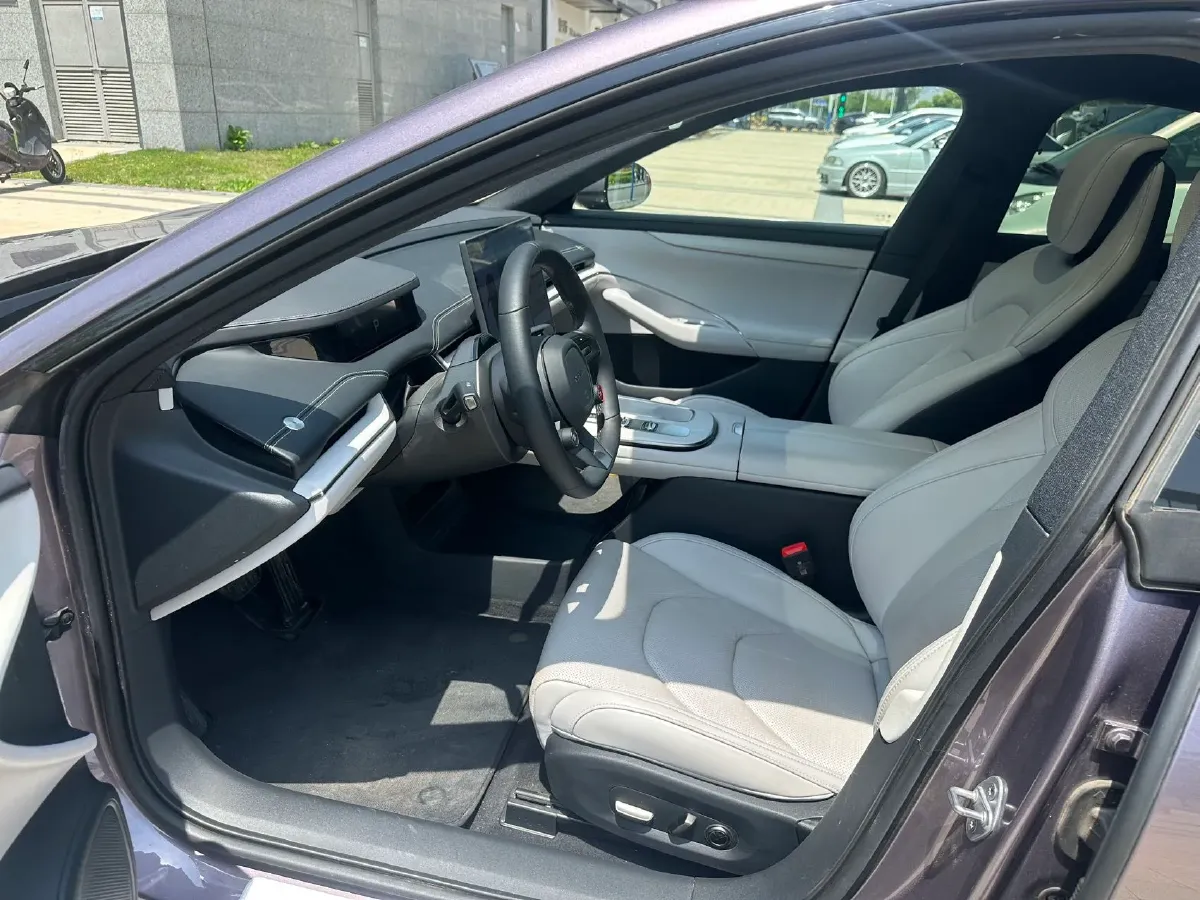 2024 MI SU7 BEV 73.6KWH,autocango,china used car exporter,china ev exporter,chinese used car exporter,chinese used ev exporter