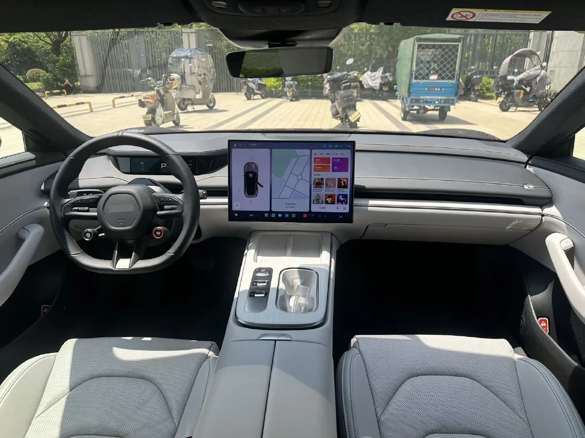 2024 MI SU7 BEV 73.6KWH,autocango,china used car exporter,china ev exporter,chinese used car exporter,chinese used ev exporter