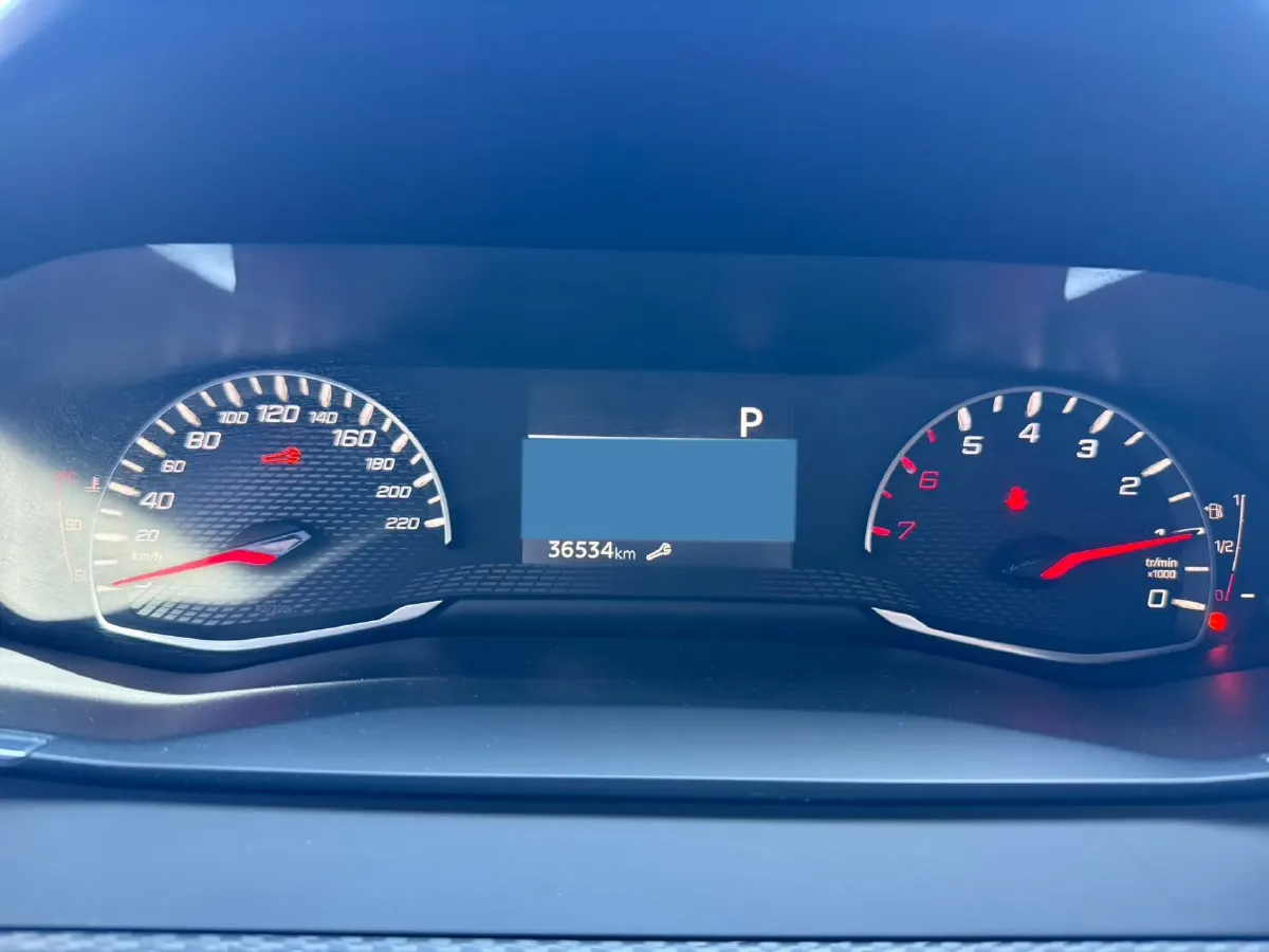 2022 Peugeot 2008 1.2T 136HP L3 6DCT,autocango,china used car exporter,china ev exporter,chinese used car exporter,chinese used ev exporter