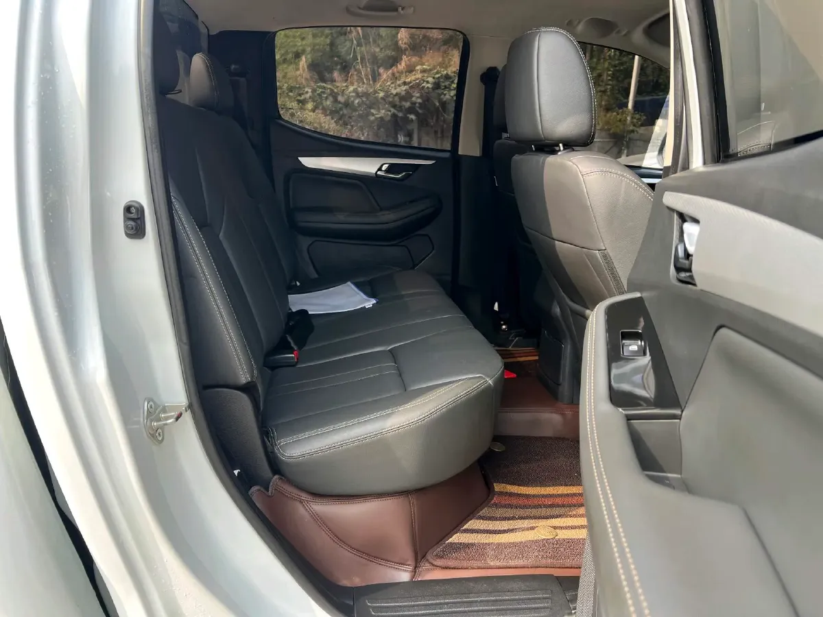 2023 Isuzu LingTuo 2.5T 150HP L4 6MT,autocango,china used car exporter,china ev exporter,chinese used car exporter,chinese used ev exporter