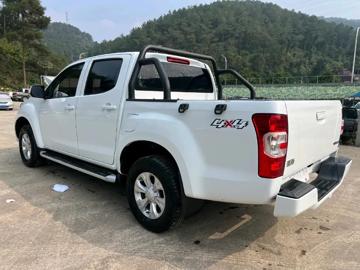 2023 Isuzu LingTuo 2.5T 150HP L4 6MT,autocango,china used car exporter,china ev exporter,chinese used car exporter,chinese used ev exporter