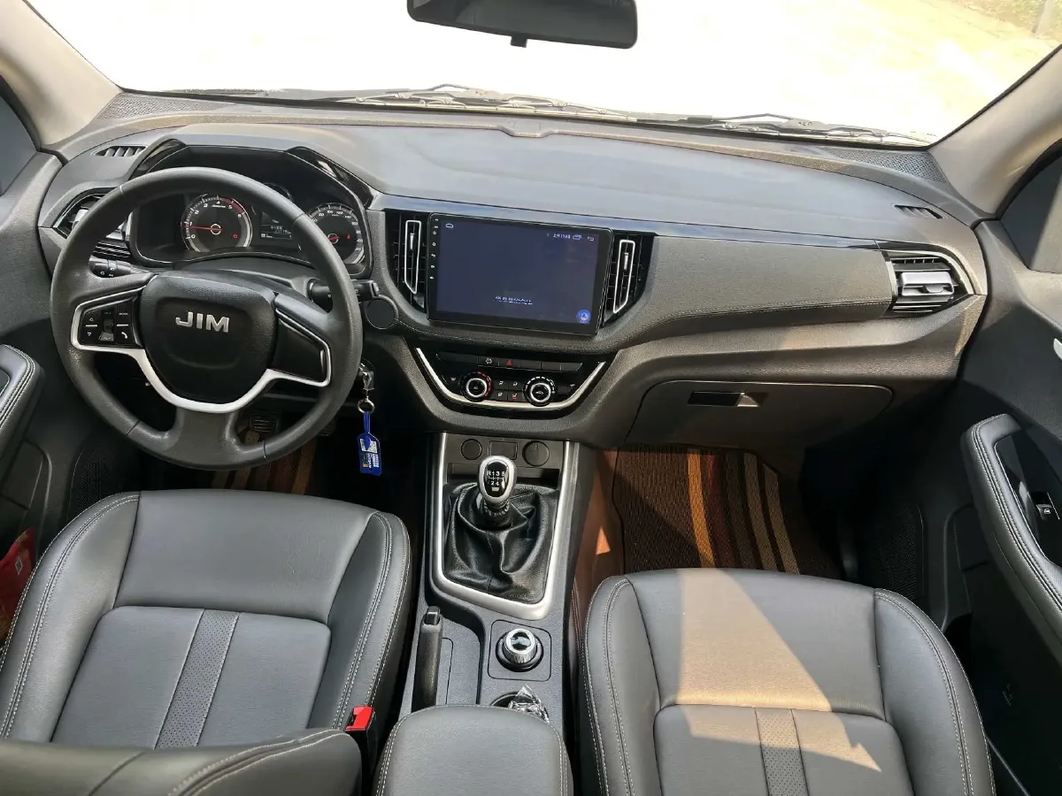 2023 Isuzu LingTuo 2.5T 150HP L4 6MT,autocango,china used car exporter,china ev exporter,chinese used car exporter,chinese used ev exporter