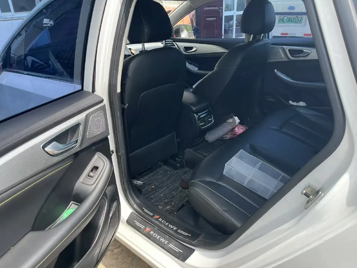 2020 Roewe i6 MAX 1.5T 173HP L4 7DCT,autocango,china used car exporter,china ev exporter,chinese used car exporter,chinese used ev exporter