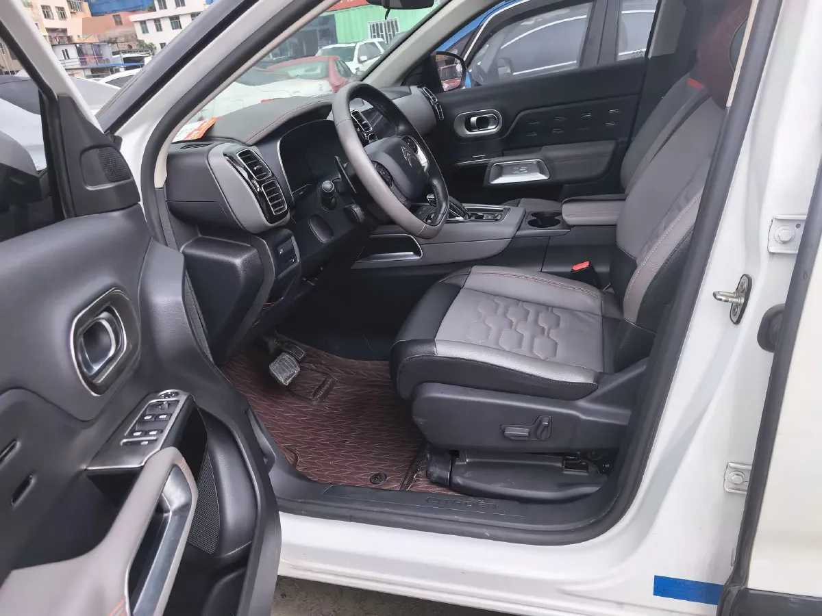 2020 Citroen C5 Aircross 1.8T 211HP L4 8AT,autocango,china used car exporter,china ev exporter,chinese used car exporter,chinese used ev exporter