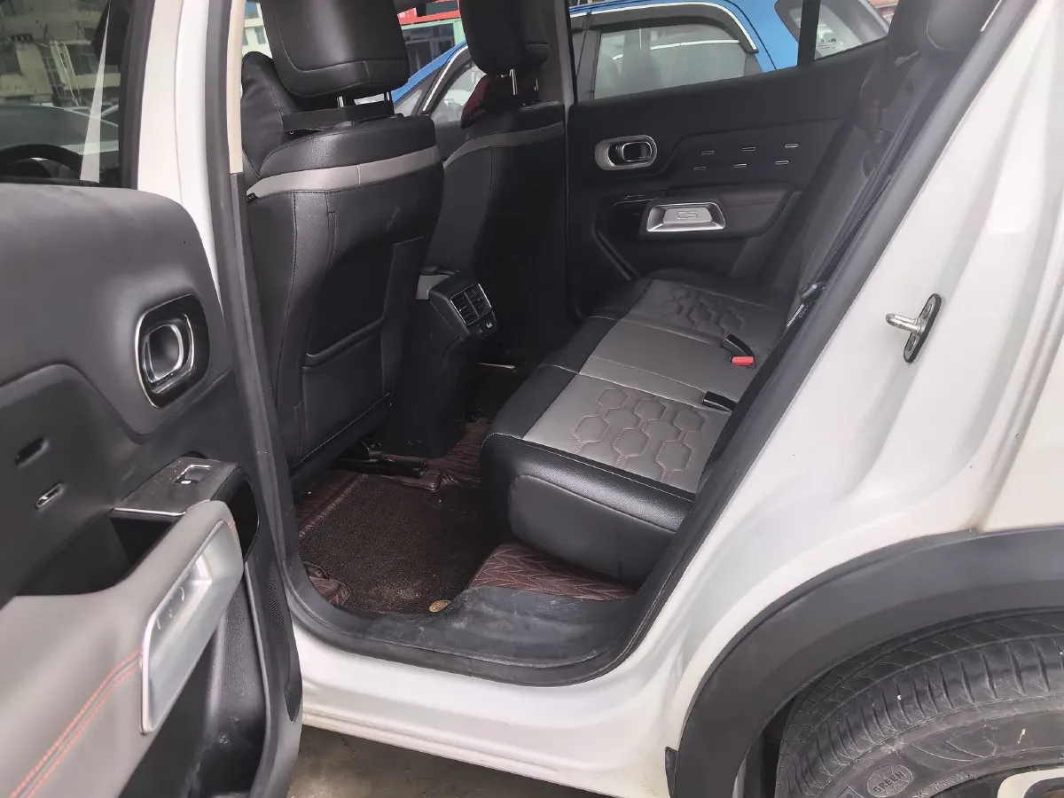 2020 Citroen C5 Aircross 1.8T 211HP L4 8AT,autocango,china used car exporter,china ev exporter,chinese used car exporter,chinese used ev exporter