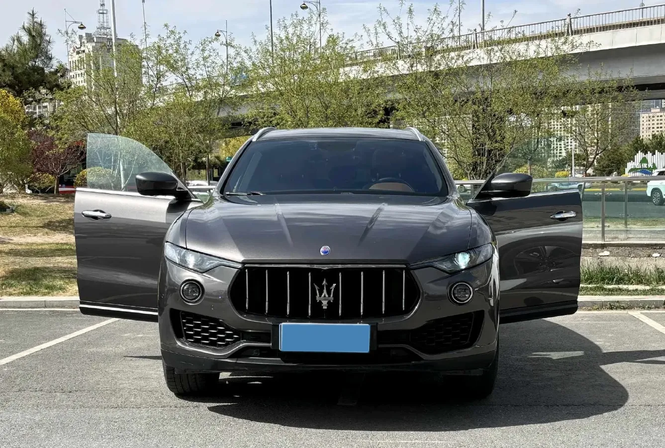 2018 Jaguar XJ 3.0T 340HP V6 8AT,autocango,china used car exporter,china ev exporter,chinese used car exporter,chinese used ev exporter