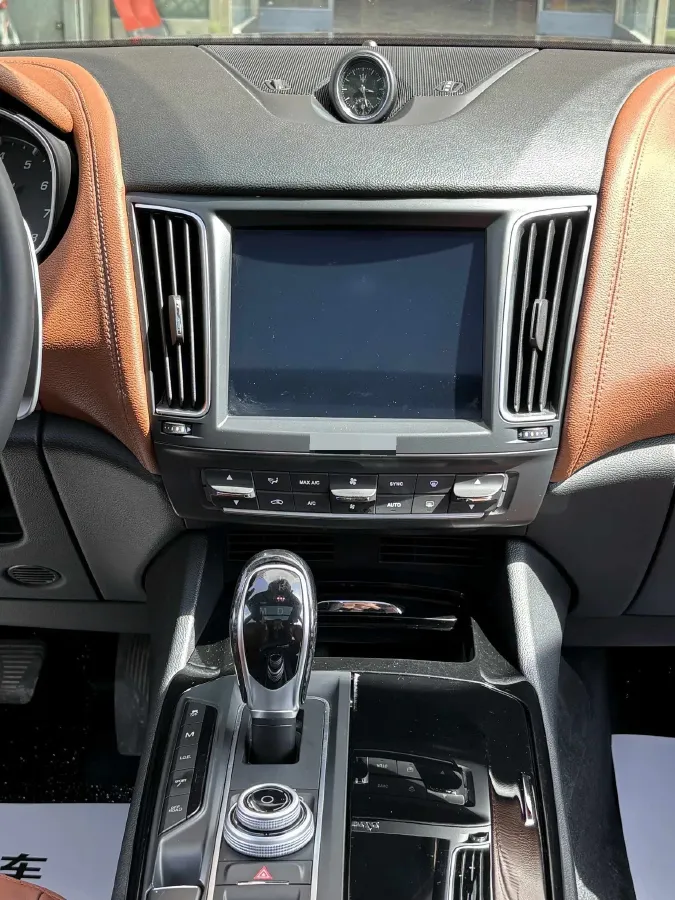 2018 Jaguar XJ 3.0T 340HP V6 8AT,autocango,china used car exporter,china ev exporter,chinese used car exporter,chinese used ev exporter