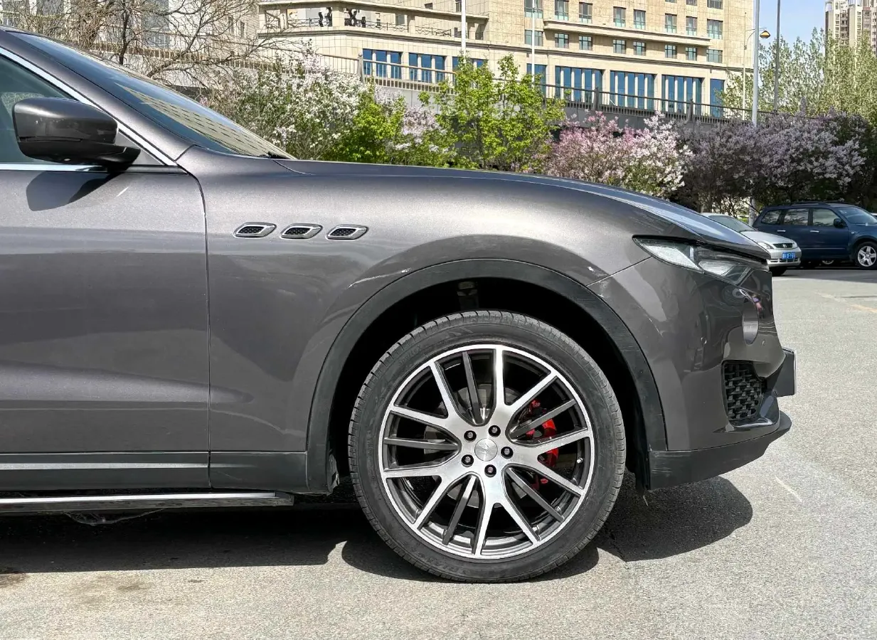 2018 Jaguar XJ 3.0T 340HP V6 8AT,autocango,china used car exporter,china ev exporter,chinese used car exporter,chinese used ev exporter