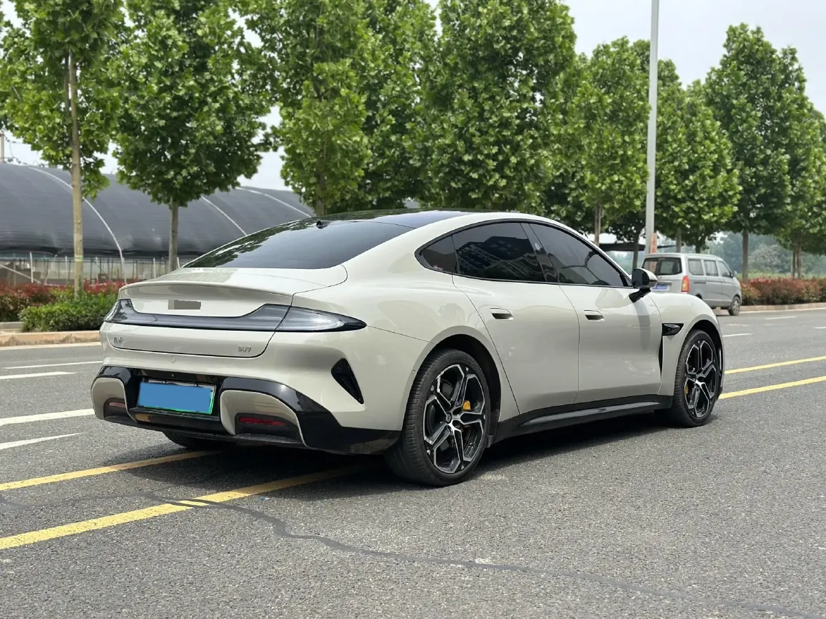 2024 MI SU7 BEV 73.6KWH,autocango,china used car exporter,china ev exporter,chinese used car exporter,chinese used ev exporter