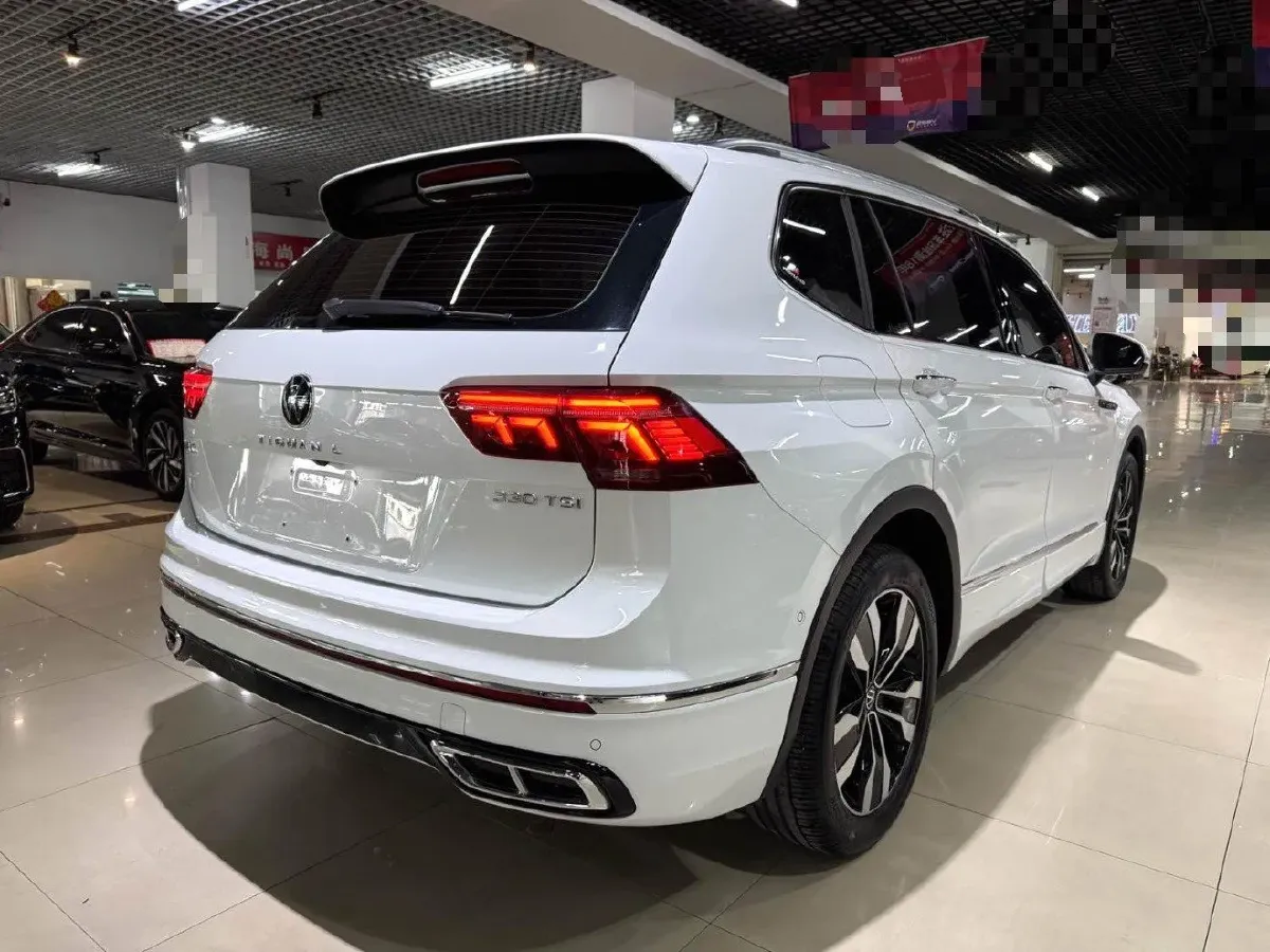2024 Volkswagen Tiguan L 2.0T 186HP L4 7DCT,autocango,china used car exporter,china ev exporter,chinese used car exporter,chinese used ev exporter