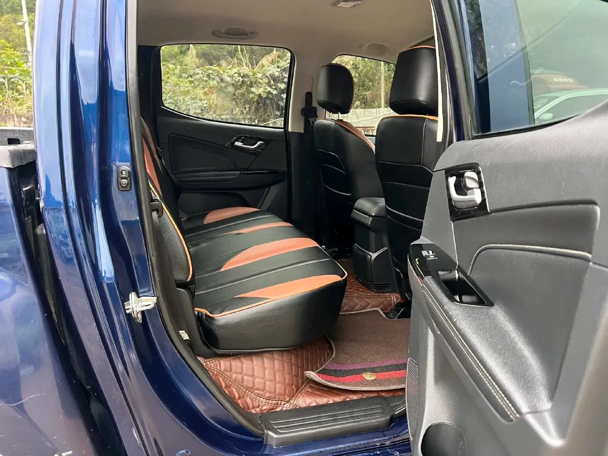 2020 Isuzu LingTuo 2.5T 150HP L4 6MT,autocango,china used car exporter,china ev exporter,chinese used car exporter,chinese used ev exporter