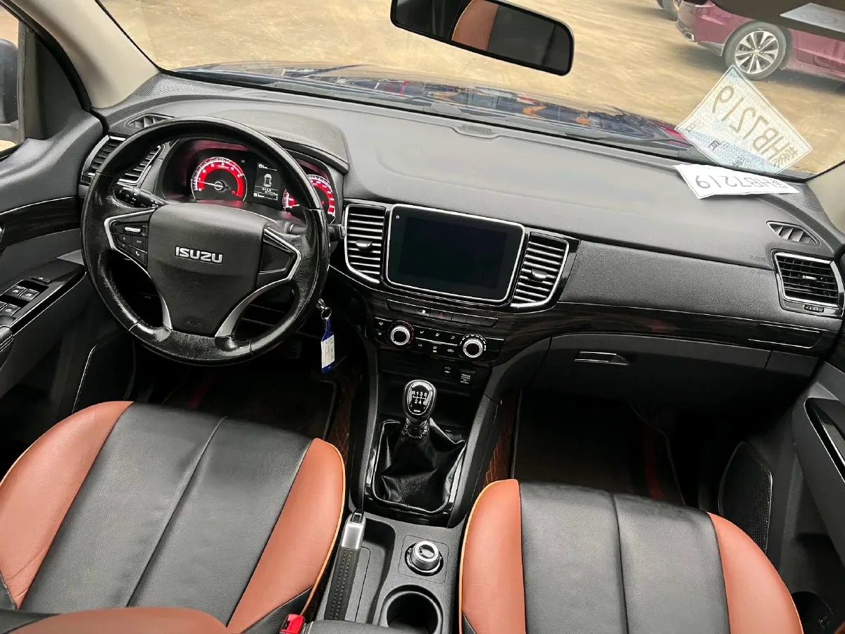 2020 Isuzu LingTuo 2.5T 150HP L4 6MT,autocango,china used car exporter,china ev exporter,chinese used car exporter,chinese used ev exporter