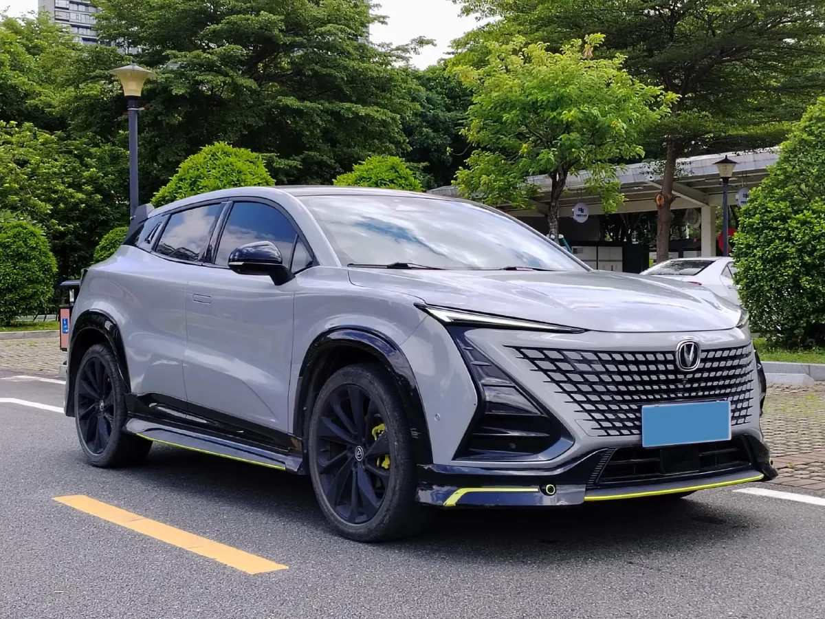 2022 ChangAn UNI-T 2.0T 233HP L4 8AT,autocango,china used car exporter,china ev exporter,chinese used car exporter,chinese used ev exporter