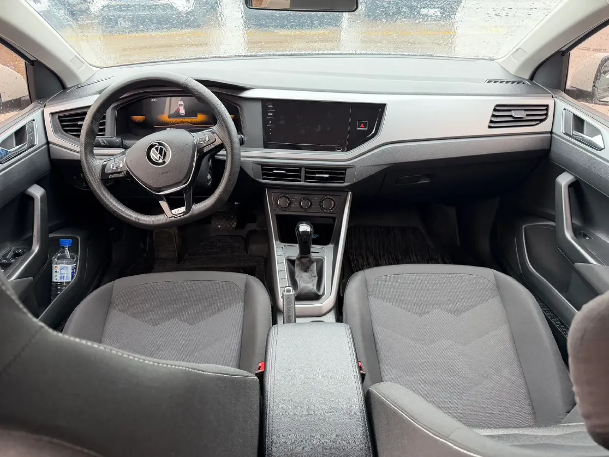 2023 Volkswagen Polo 1.5L 110HP L4 6AT,autocango,china used car exporter,china ev exporter,chinese used car exporter,chinese used ev exporter