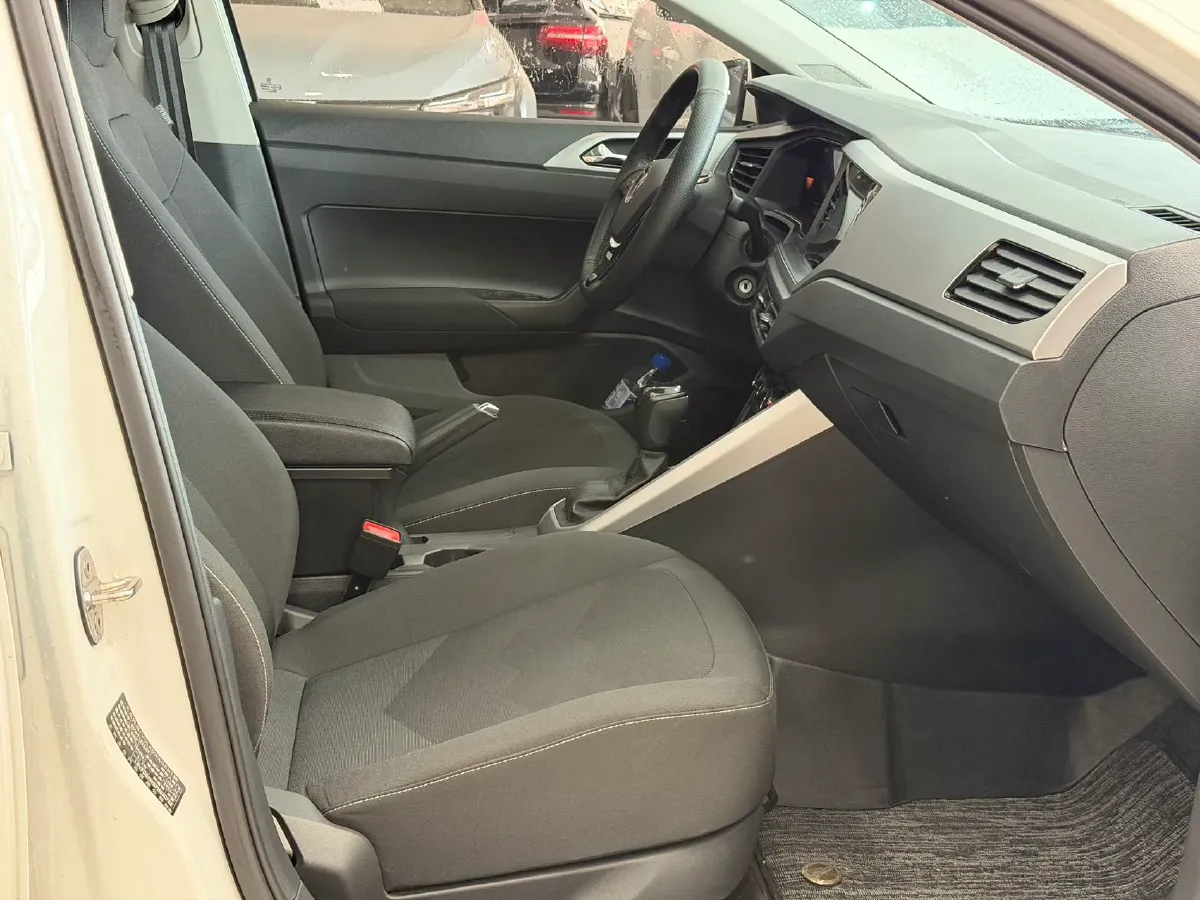 2023 Volkswagen Polo 1.5L 110HP L4 6AT,autocango,china used car exporter,china ev exporter,chinese used car exporter,chinese used ev exporter