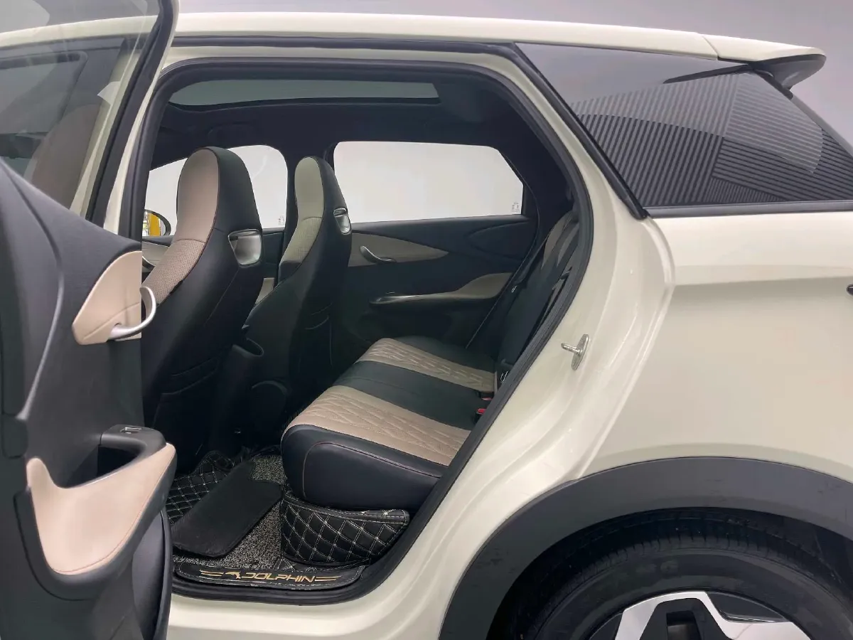 2023 BYD Dolphin BEV 44.928KWH,autocango,china used car exporter,china ev exporter,chinese used car exporter,chinese used ev exporter