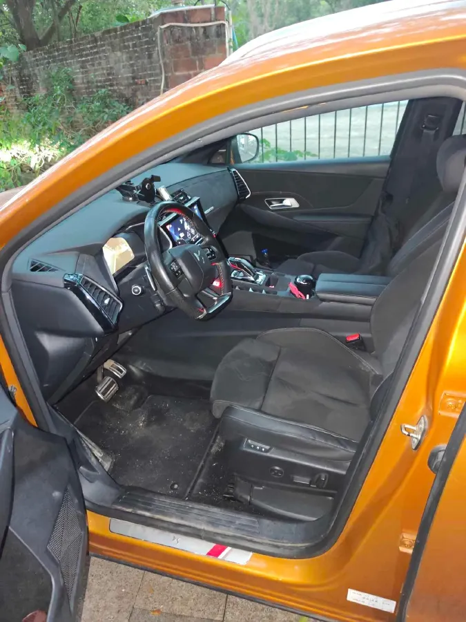 2018 DS 7 1.6T 180HP L4 8AT,autocango,china used car exporter,china ev exporter,chinese used car exporter,chinese used ev exporter