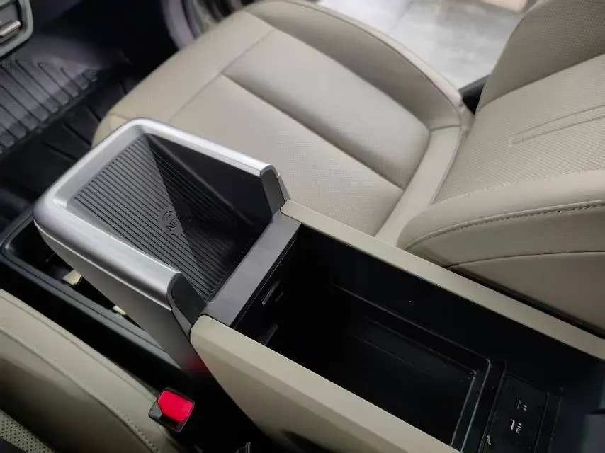 2025 iCAR iCAR Super V23 BEV 59.93KWH,autocango,china used car exporter,china ev exporter,chinese used car exporter,chinese used ev exporter