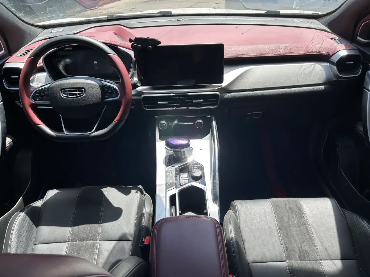 2022 Geely Coolray 1.5T 177HP L3 7DCT PHEV 15.5KWH,autocango,china used car exporter,china ev exporter,chinese used car exporter,chinese used ev exporter