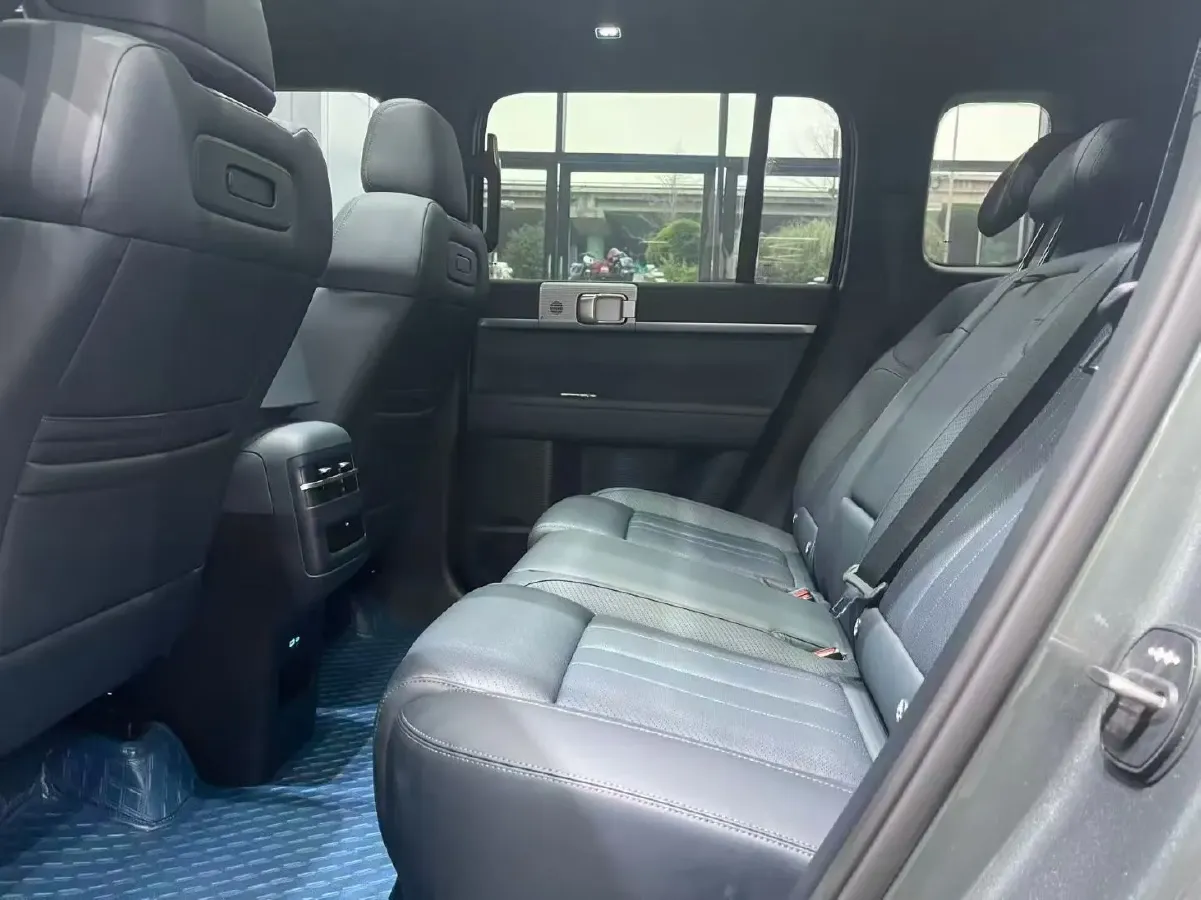 2025 FangChengBao Tai 7 1.5T 156HP L4 E-CVT PHEV,autocango,china used car exporter,china ev exporter,chinese used car exporter,chinese used ev exporter