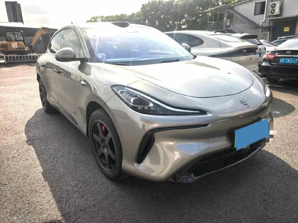 2023 IM LS6 BEV 71KWH,autocango,china used car exporter,china ev exporter,chinese used car exporter,chinese used ev exporter