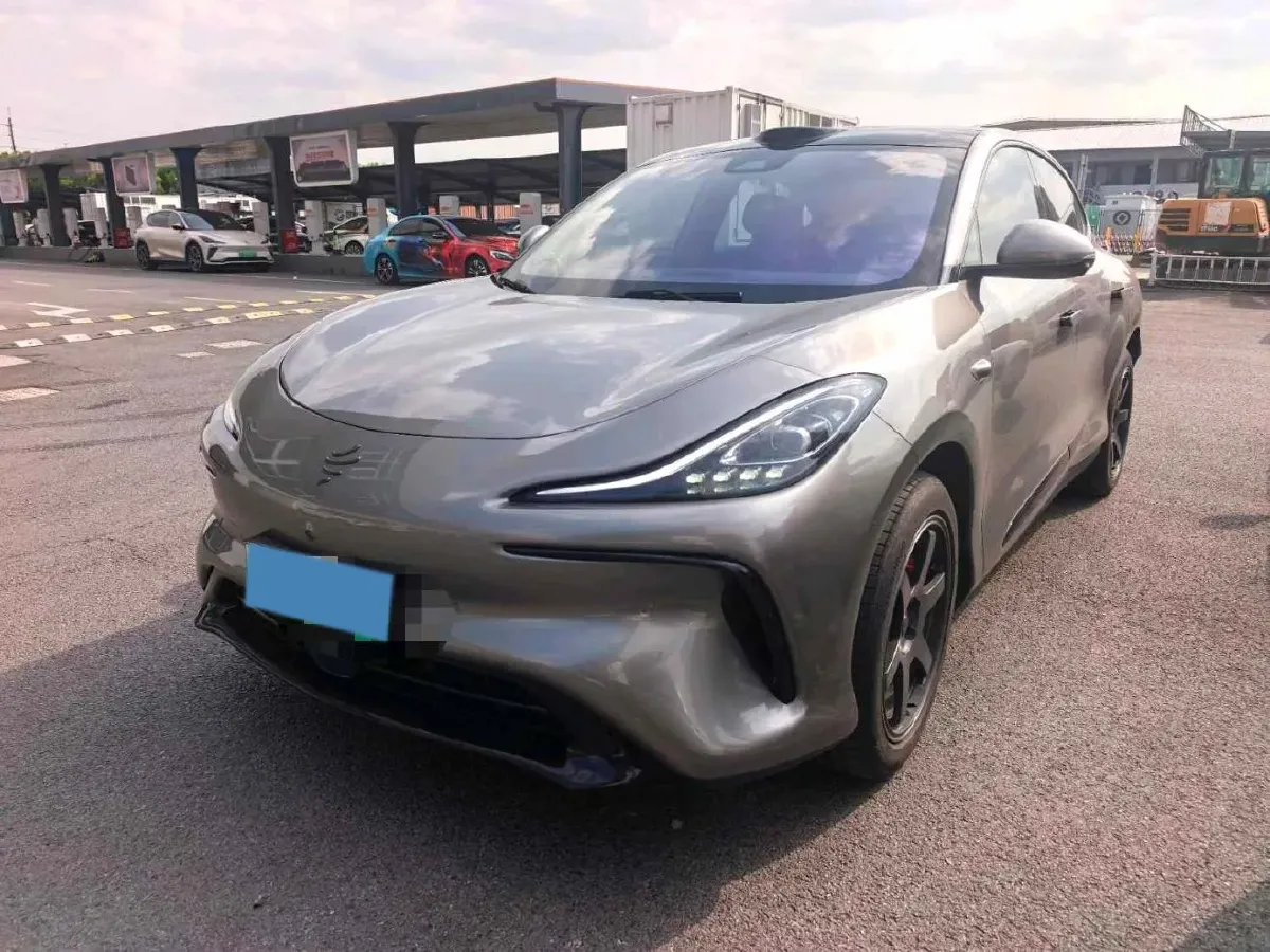 2023 IM LS6 BEV 71KWH,autocango,china used car exporter,china ev exporter,chinese used car exporter,chinese used ev exporter