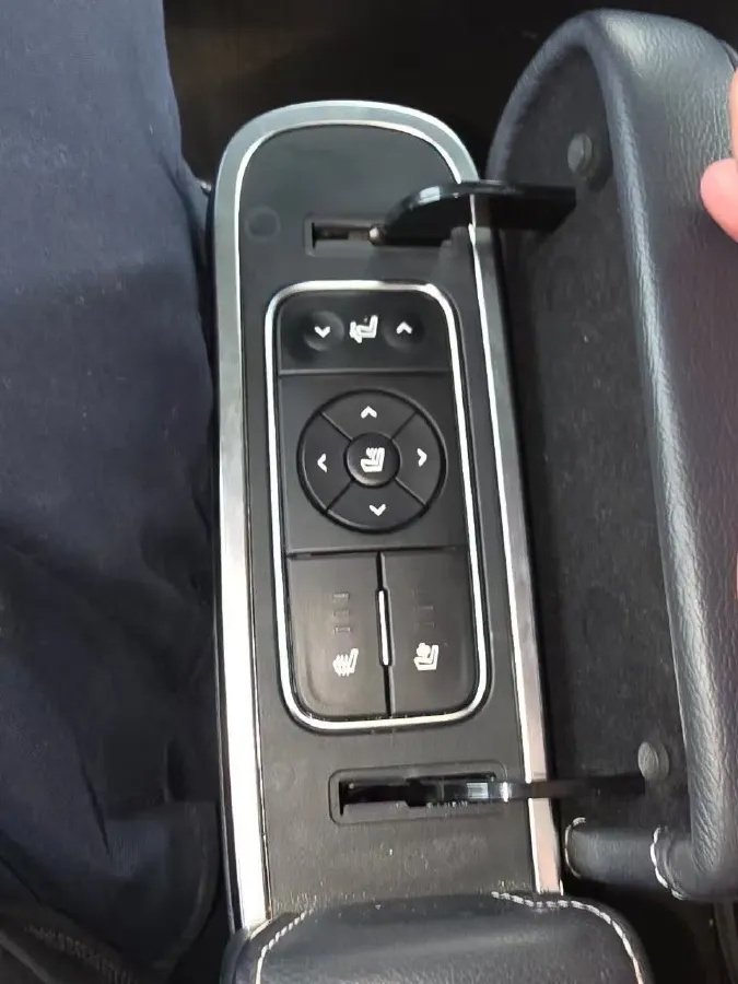 2018 GAC Trumpchi M8 2.0T 201HP L4 6AT,autocango,china used car exporter,china ev exporter,chinese used car exporter,chinese used ev exporter