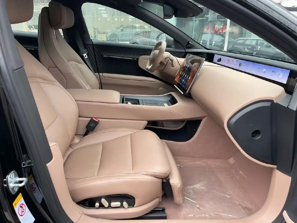 2026 Avatr 12 BEV,autocango,china used car exporter,china ev exporter,chinese used car exporter,chinese used ev exporter