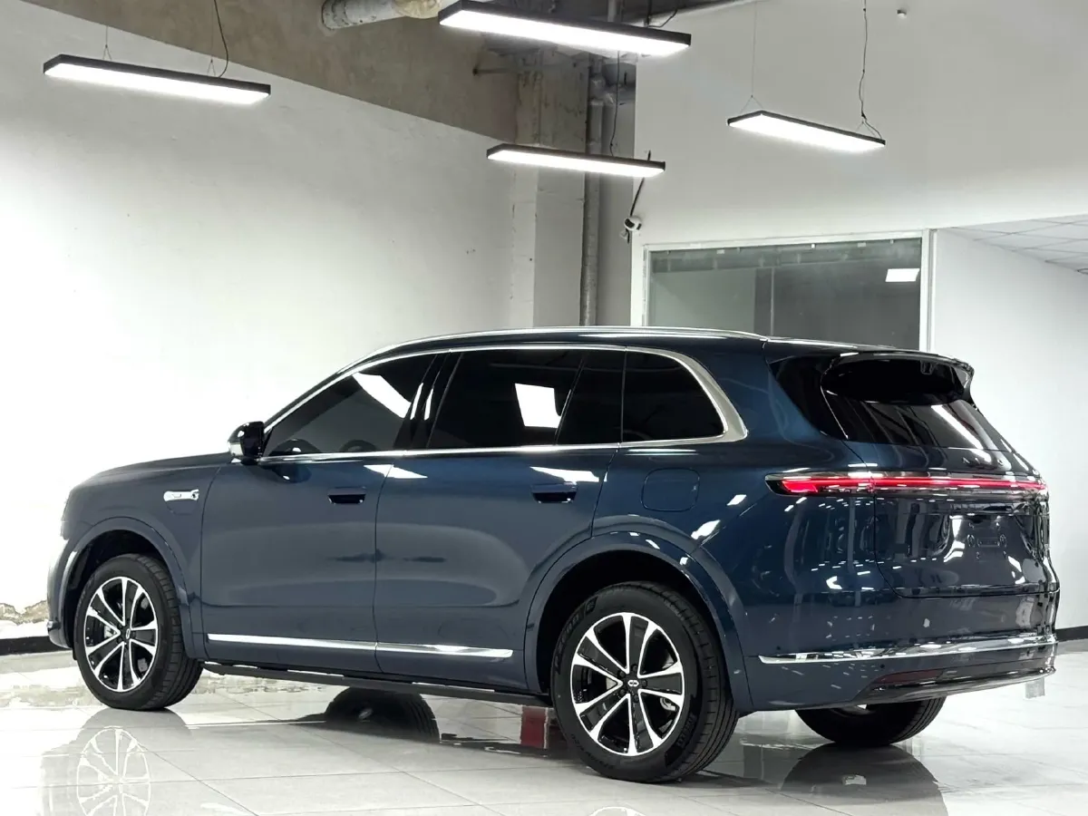 2026 AITO AITO M7 REEV 160HP REEV,autocango,china used car exporter,china ev exporter,chinese used car exporter,chinese used ev exporter