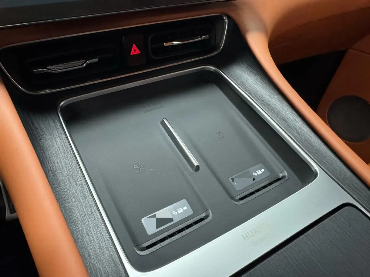 2026 AITO AITO M7 REEV 160HP REEV,autocango,china used car exporter,china ev exporter,chinese used car exporter,chinese used ev exporter