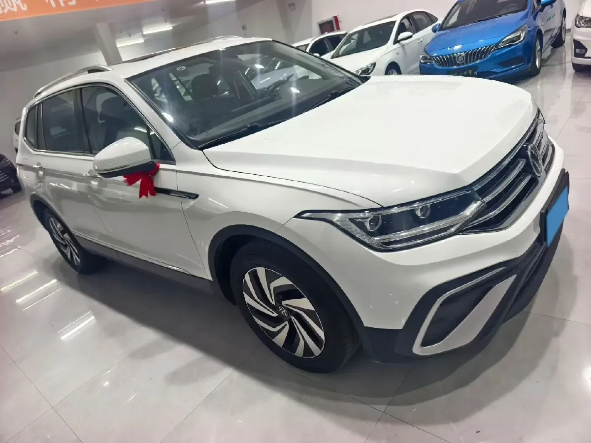 2023 Volkswagen Tiguan L 1.5T 160HP L4 7DCT,autocango,china used car exporter,china ev exporter,chinese used car exporter,chinese used ev exporter