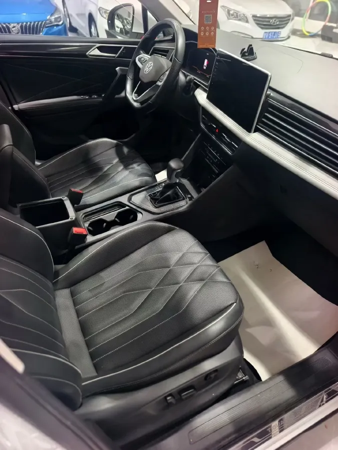 2023 Volkswagen Tiguan L 1.5T 160HP L4 7DCT,autocango,china used car exporter,china ev exporter,chinese used car exporter,chinese used ev exporter