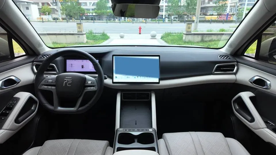 2025 BYD YuanUP BEV 45.12KWH,autocango,china used car exporter,china ev exporter,chinese used car exporter,chinese used ev exporter