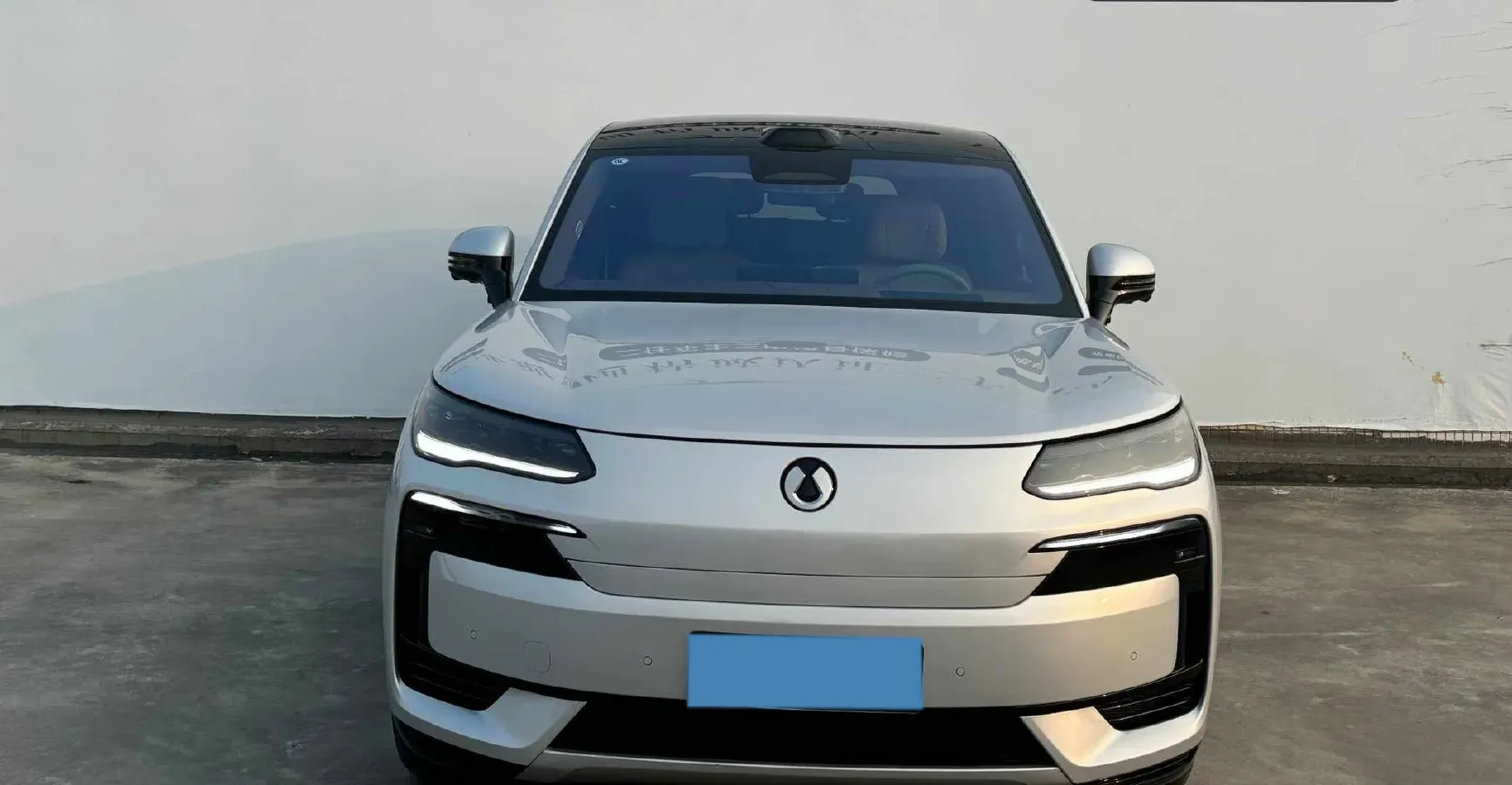 2025 Denza DenzaN9 2.0T 207HP L4 E-CVT PHEV,autocango,china used car exporter,china ev exporter,chinese used car exporter,chinese used ev exporter