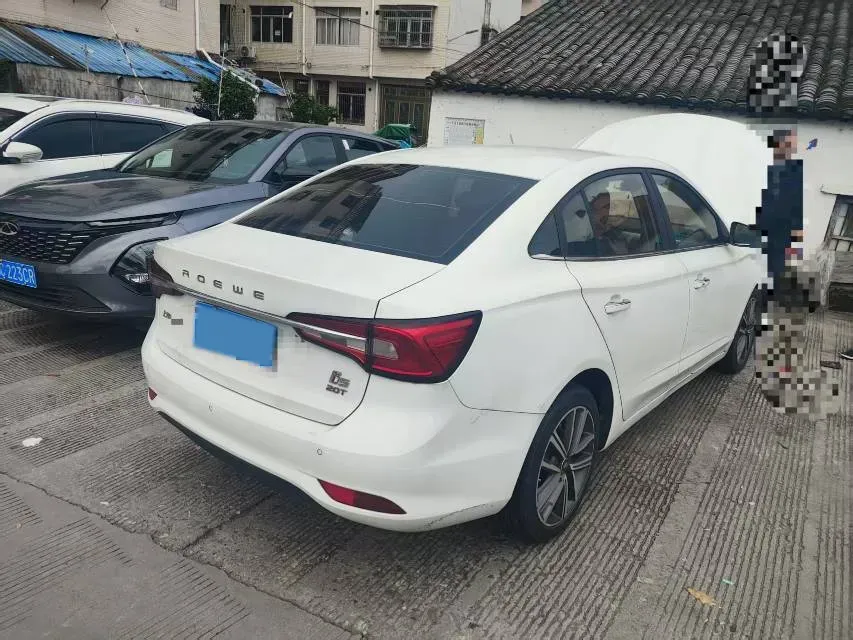 2019 Roewe i5 1.5T 169HP L4 7DCT,autocango,china used car exporter,china ev exporter,chinese used car exporter,chinese used ev exporter