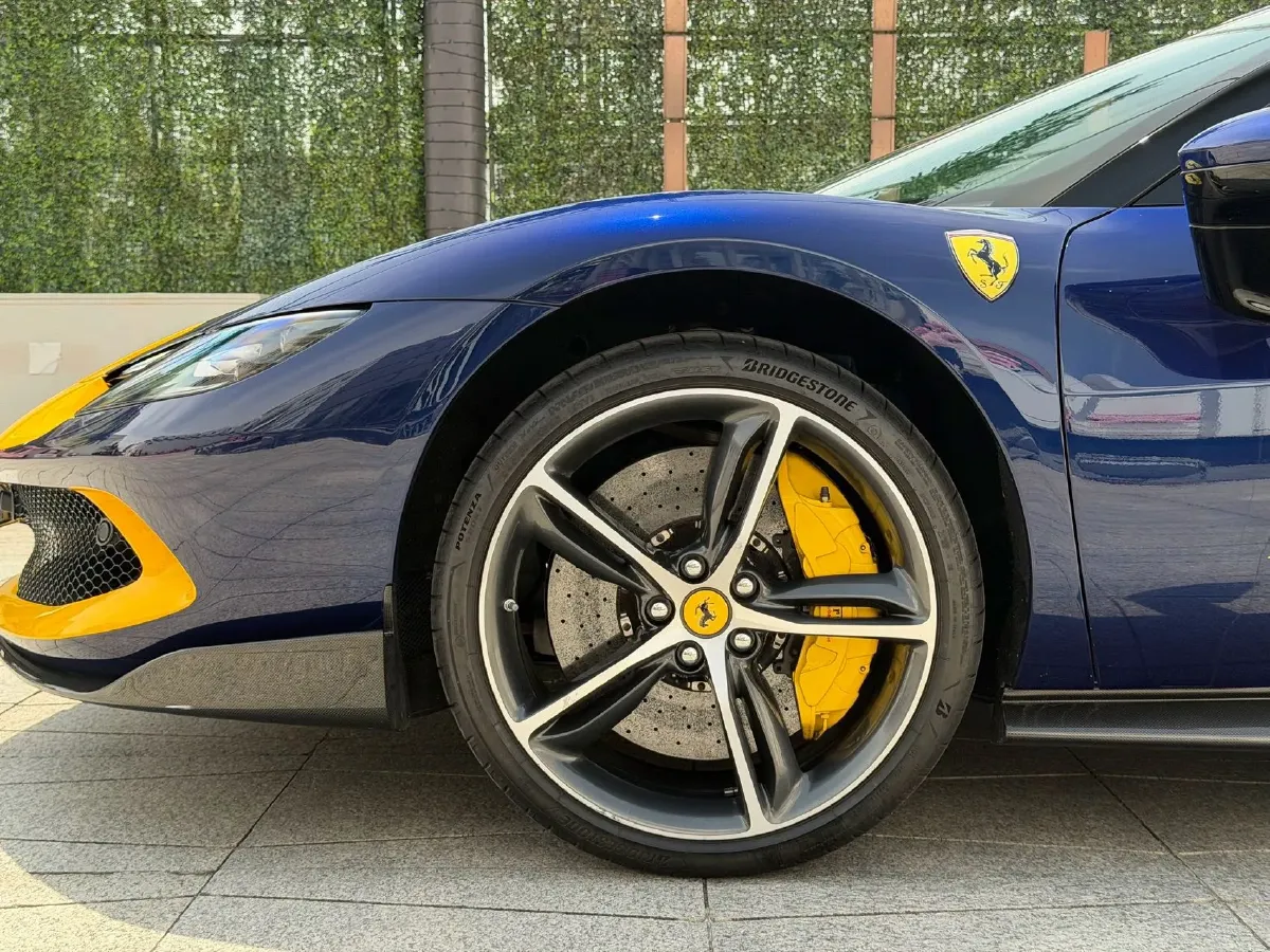 2021 Ferrari 296 3.0T 663HP V6 8DCT PHEV 7.45KWH,autocango,china used car exporter,china ev exporter,chinese used car exporter,chinese used ev exporter