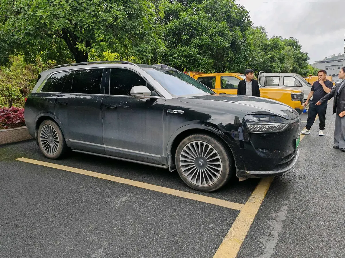 2024 AITO AITO M9 1.5T 152HP L4 REEV 42KWH,autocango,china used car exporter,china ev exporter,chinese used car exporter,chinese used ev exporter