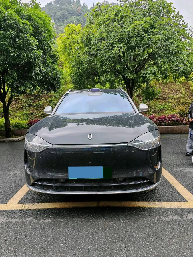 2024 AITO AITO M9 1.5T 152HP L4 REEV 42KWH,autocango,china used car exporter,china ev exporter,chinese used car exporter,chinese used ev exporter