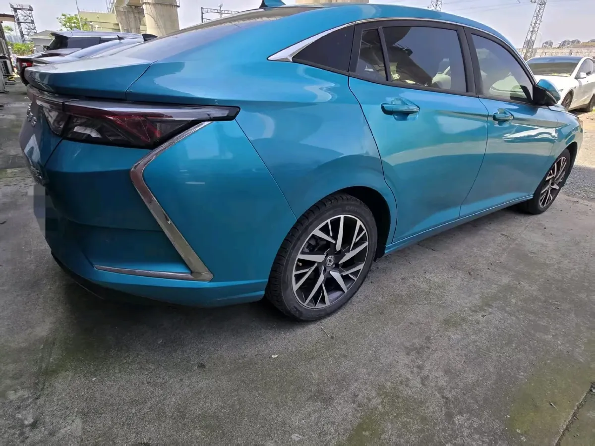 2020 DongFeng Aeolus YiXuan 1.5T 150HP L4 6DCT,autocango,china used car exporter,china ev exporter,chinese used car exporter,chinese used ev exporter