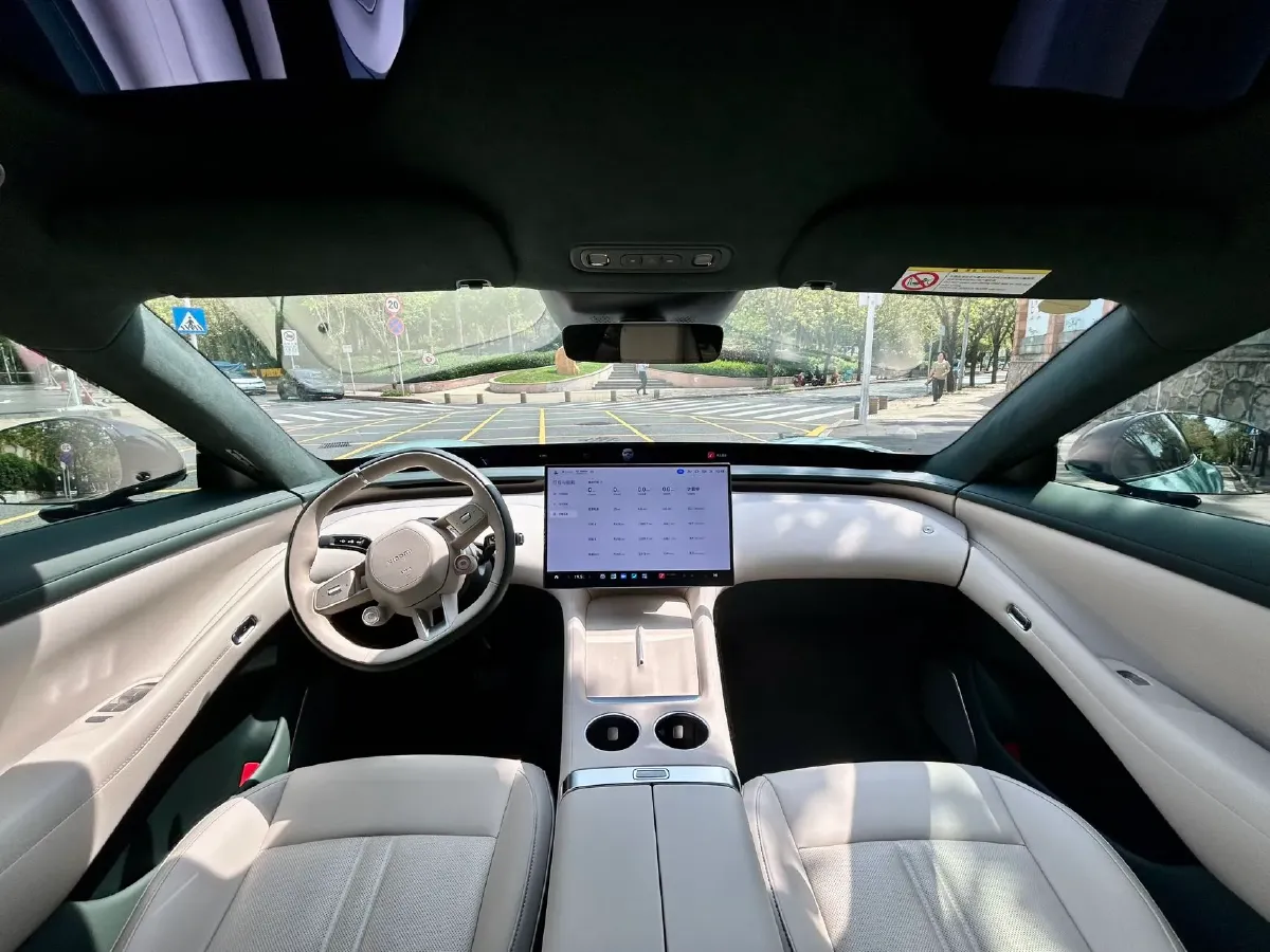 2025 MI YU7 BEV 101.7KWH,autocango,china used car exporter,china ev exporter,chinese used car exporter,chinese used ev exporter