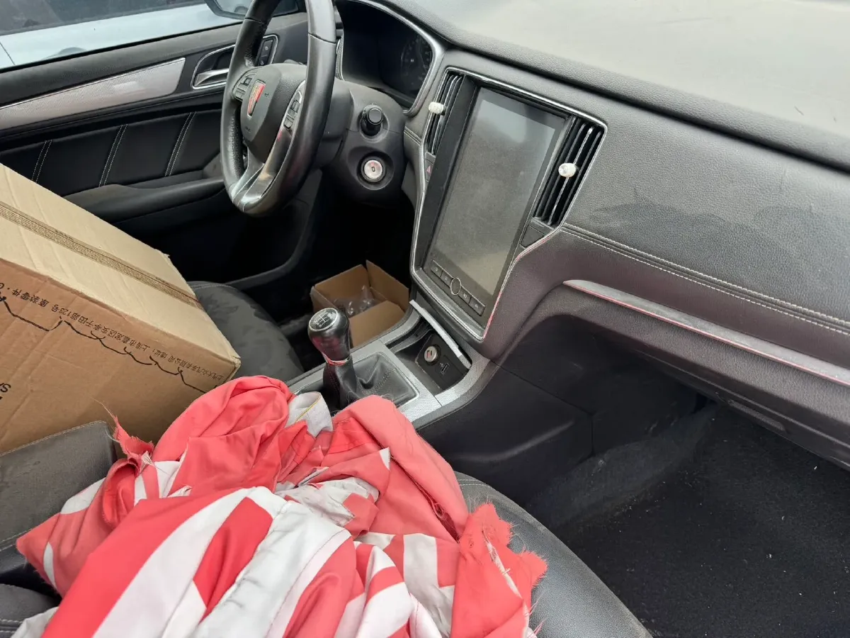 2018 Roewe RX5 1.5T 169HP L4 6MT,autocango,china used car exporter,china ev exporter,chinese used car exporter,chinese used ev exporter