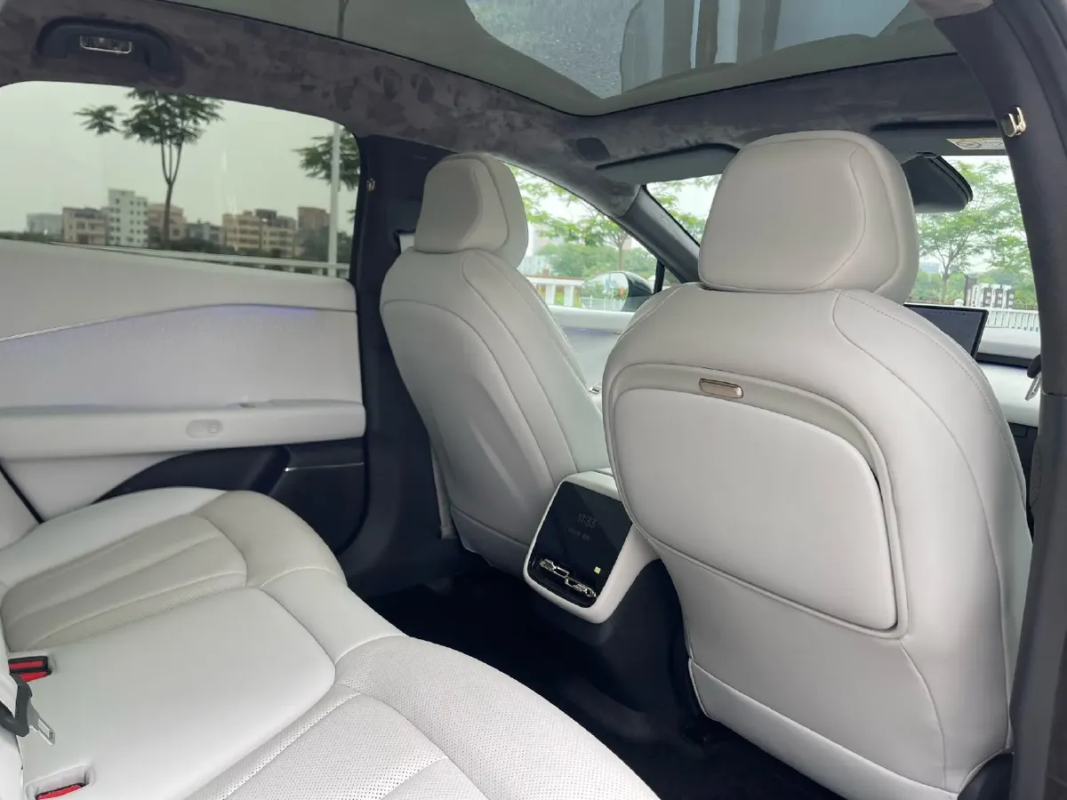 2024 Xpeng P7+ BEV 60.7KWH,autocango,china used car exporter,china ev exporter,chinese used car exporter,chinese used ev exporter