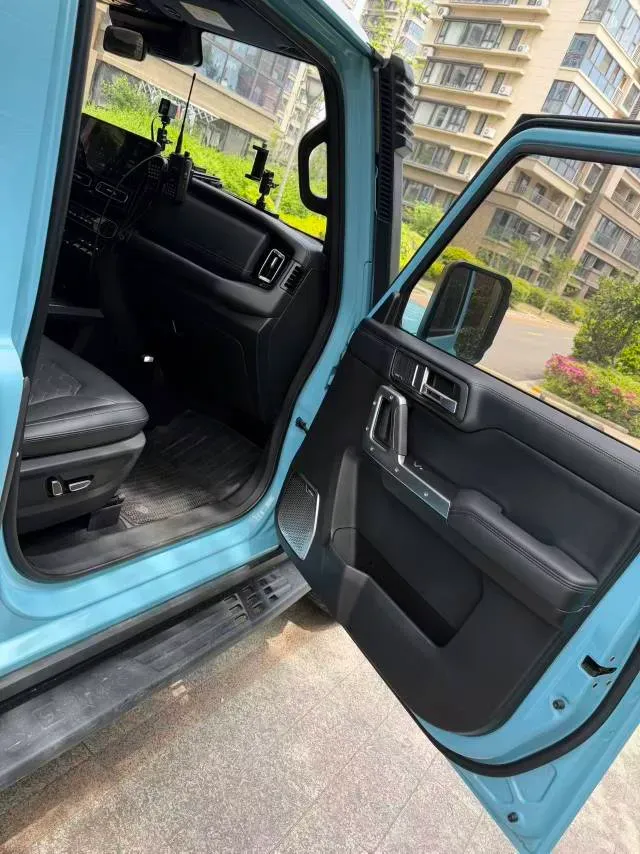 2025 212 212 T01 2.0T 252HP L4 8AT,autocango,china used car exporter,china ev exporter,chinese used car exporter,chinese used ev exporter